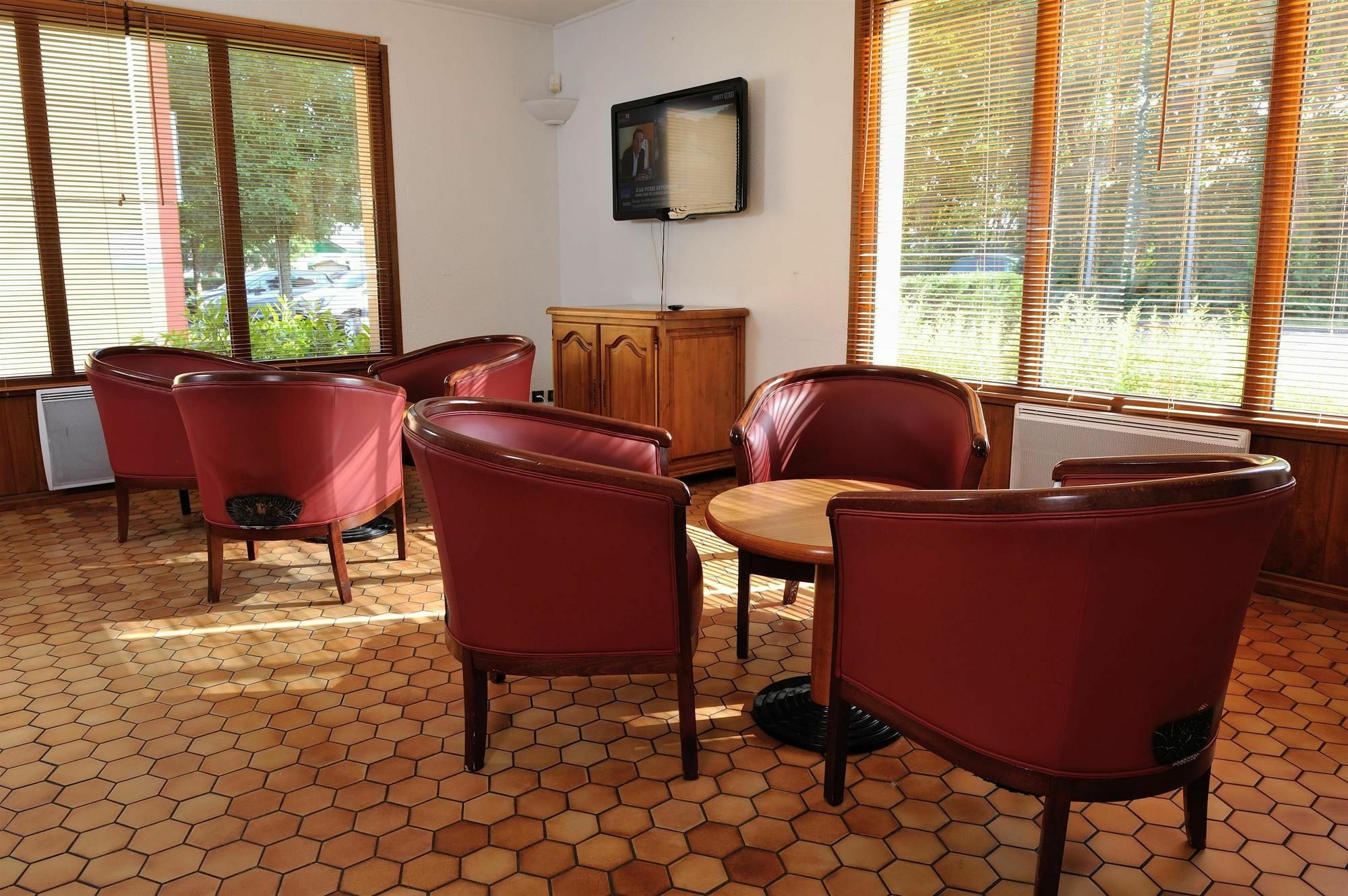Kyriad Direct Nancy Est - Essey Esterno foto